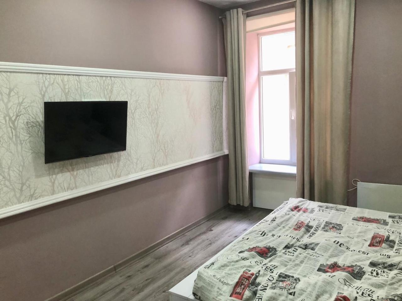 Romantic Panorama Krakivska Street Apartment Lviv